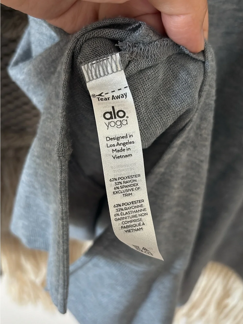 Alo Yoga Glimpse Split Hem High Low Crew Neck Pullover Alosoft Sweater Gray L
